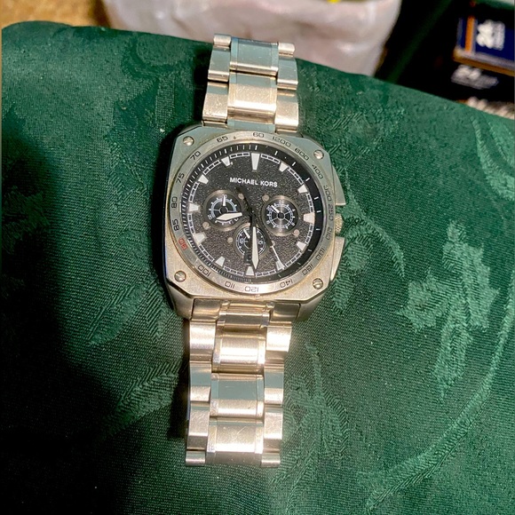 Selling Michael Kors MK8391 Grandstand Watch - Picture 1 of 2
